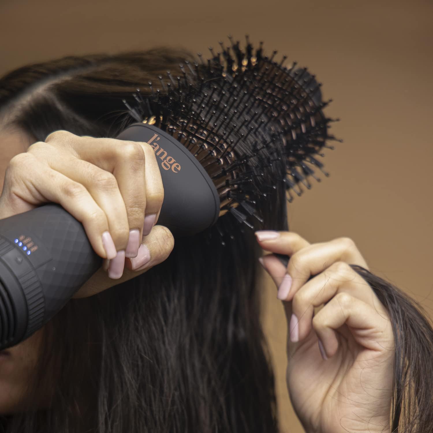 L'ANGE HAIR Le Volume 2-in-1 Titanium Blow Dryer Brush (Black - 60mm) - View 3