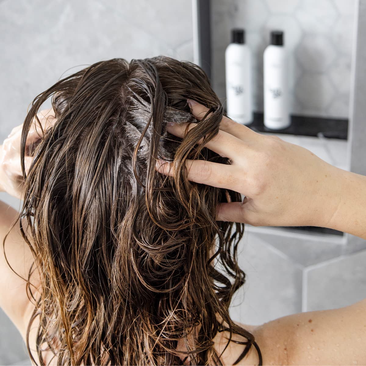 L’ange Hair Détox Deep-Cleansing Charcoal Shampoo - View 3